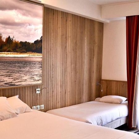 Kyriad Hotel Tours Centre Екстериор снимка
