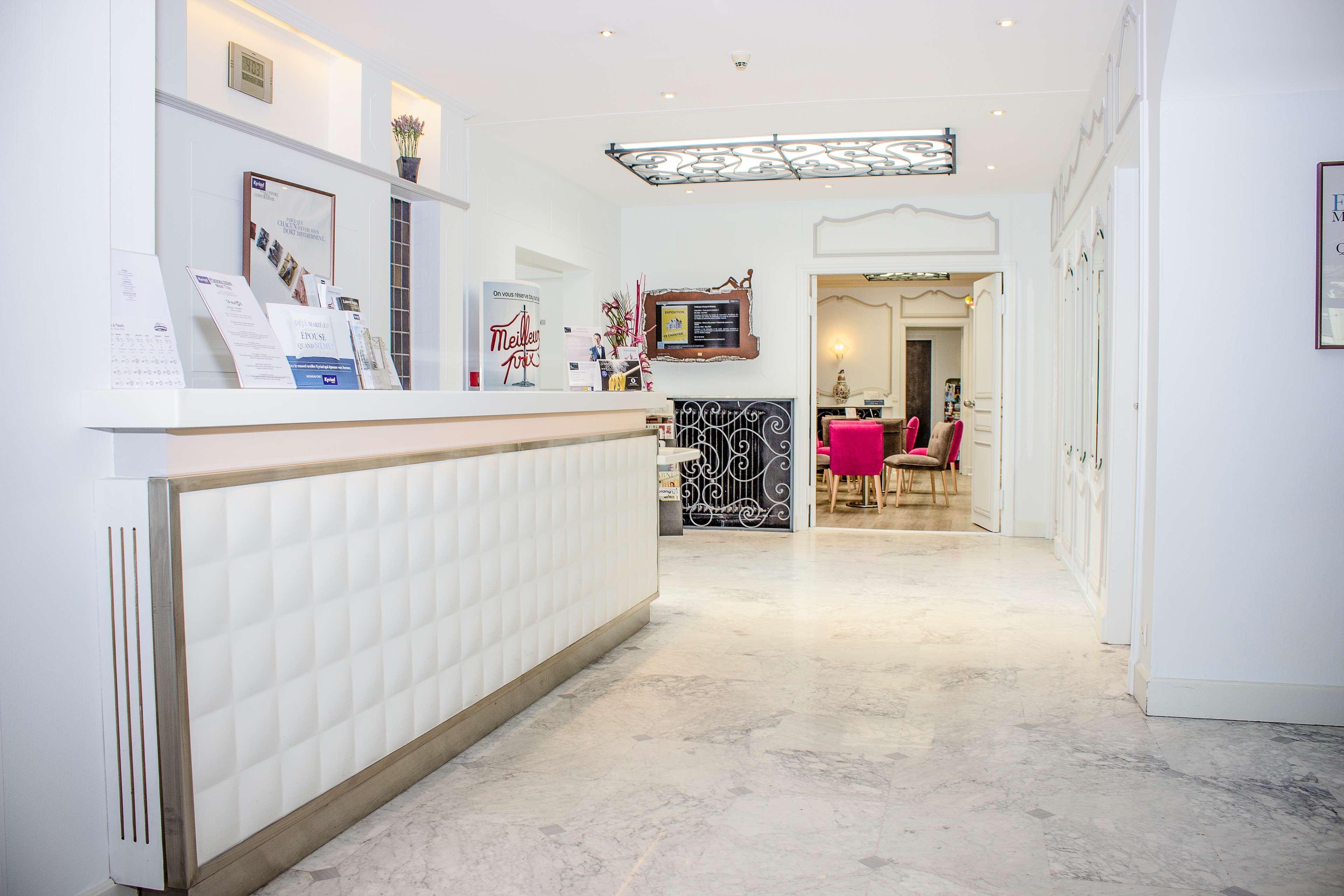 Kyriad Hotel Tours Centre Екстериор снимка