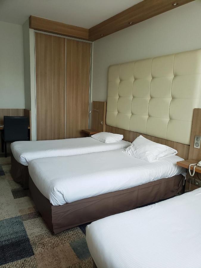 Kyriad Hotel Tours Centre Екстериор снимка